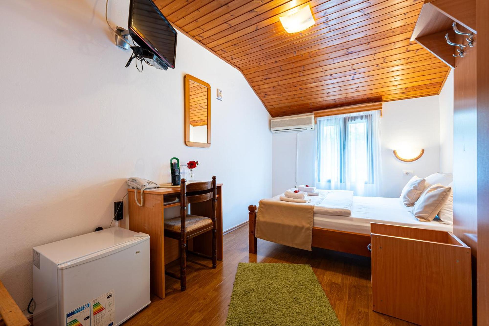 Hotel Bokeljski Dvori Kotor Room photo