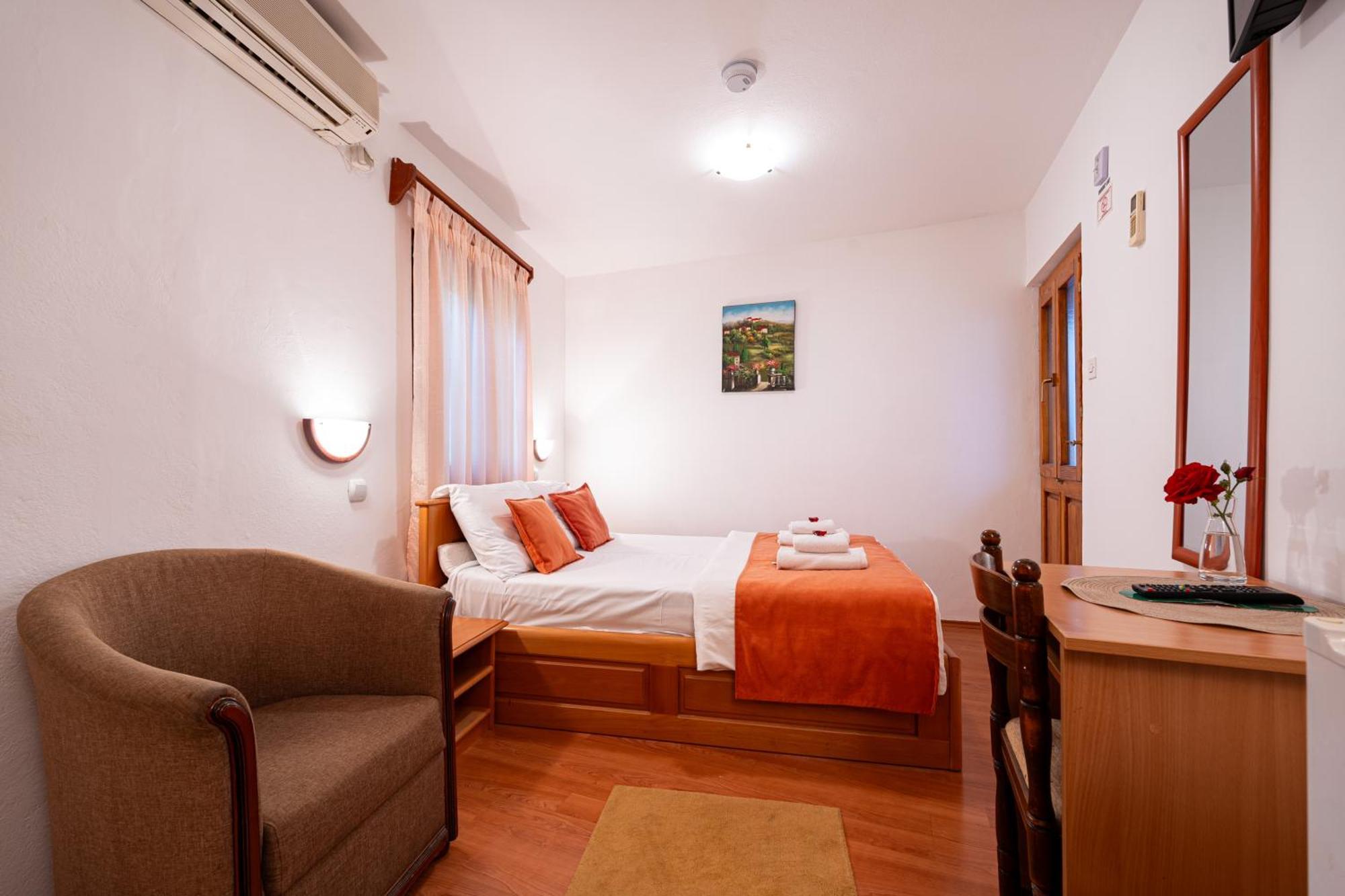 Hotel Bokeljski Dvori Kotor Room photo